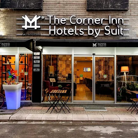 Hotel The Corner By 3*