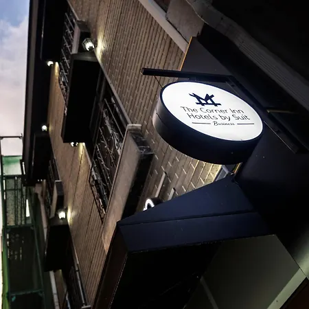 The Corner By Hotel 3*