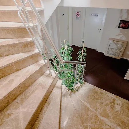 The Corner By אסקיסהיר