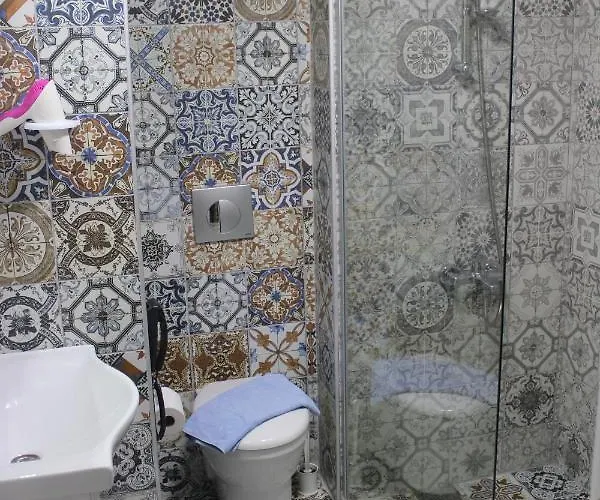 فندق The Corner By 3*