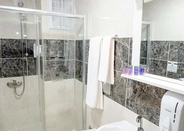 The Corner By فندق 3*